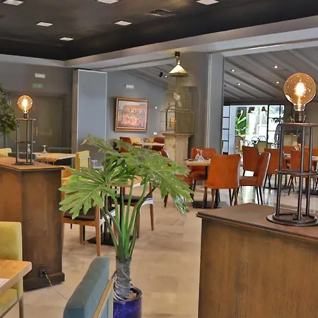 Jerez Aq35 Hotell 4*