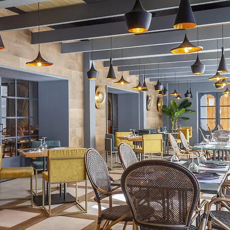 فندق جيريز آند سبا